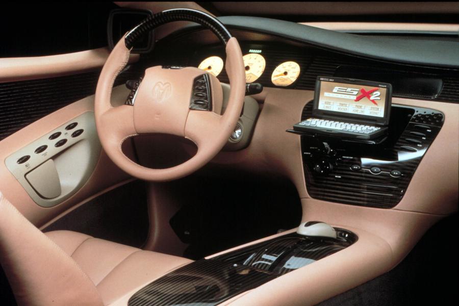  Dodge Intrepid ESX2 Concept 1998 года  (фото 10 из 28)